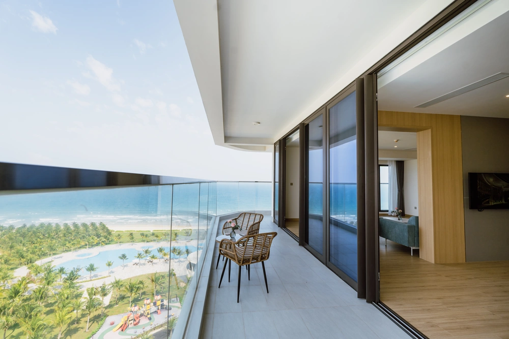 Suite beach front